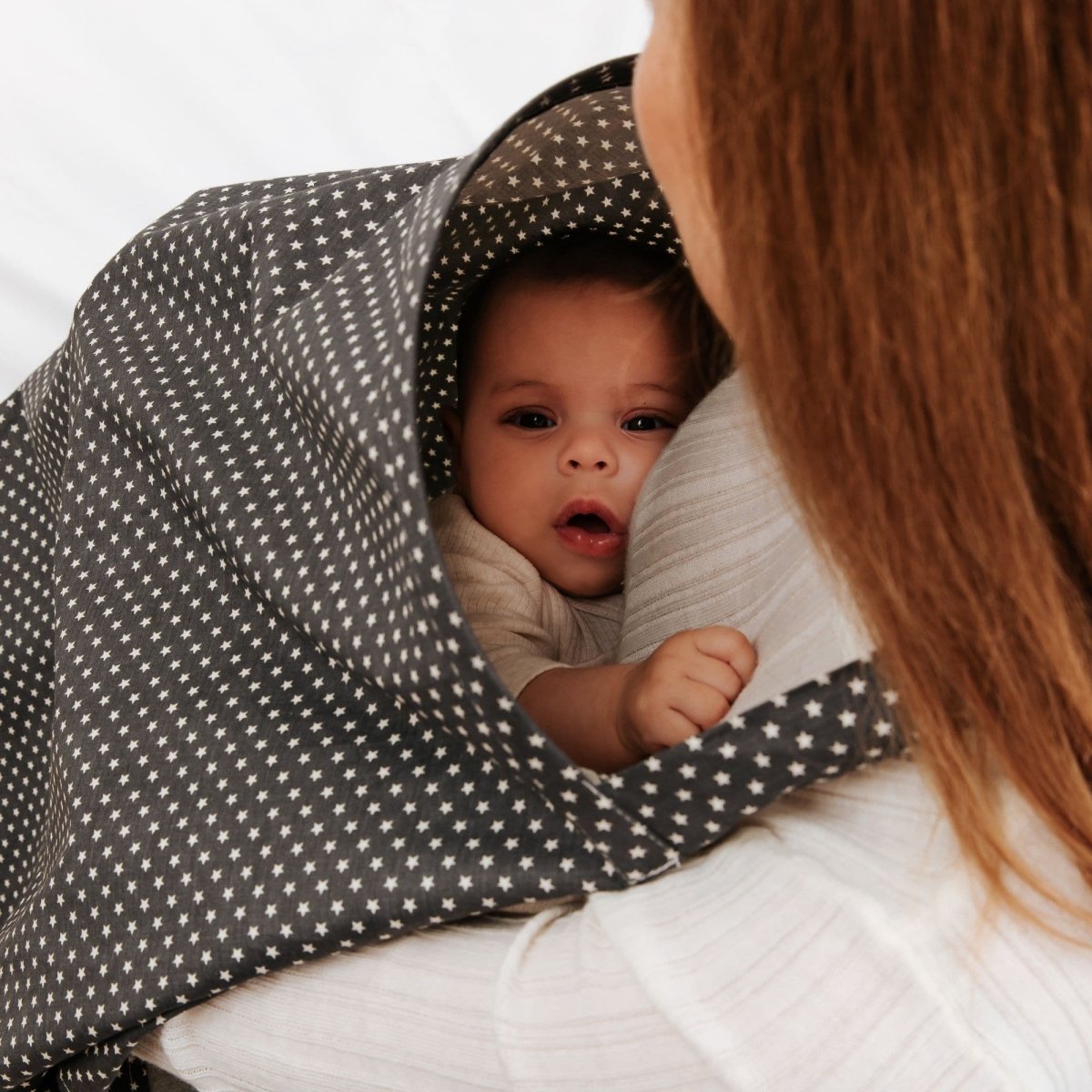 Breastfeed Apron - White Stars-Clearance-2