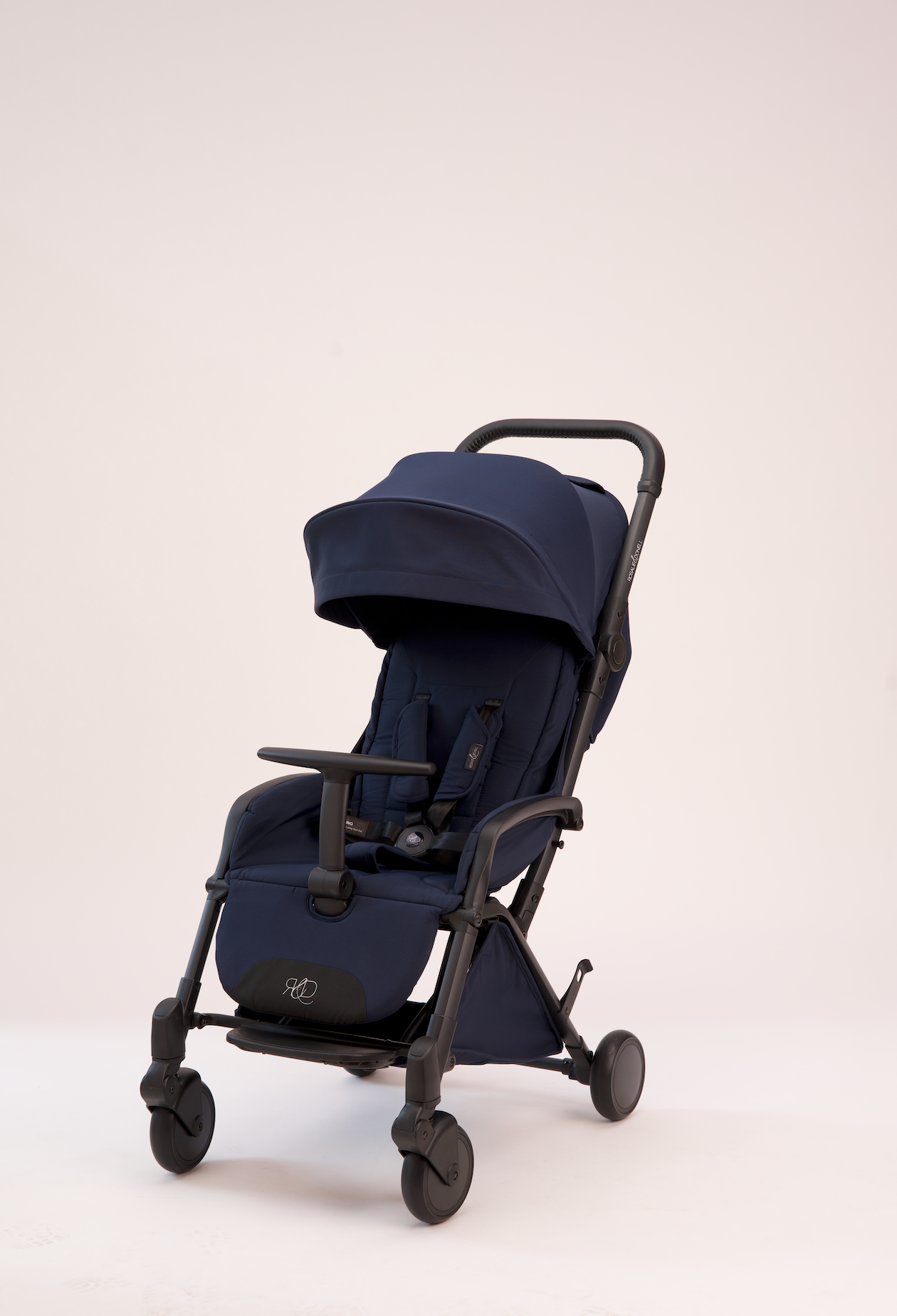 VOYAGER - Compact Stroller